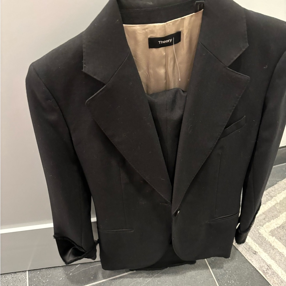 Theory black blazer with wide satin slit cuffs